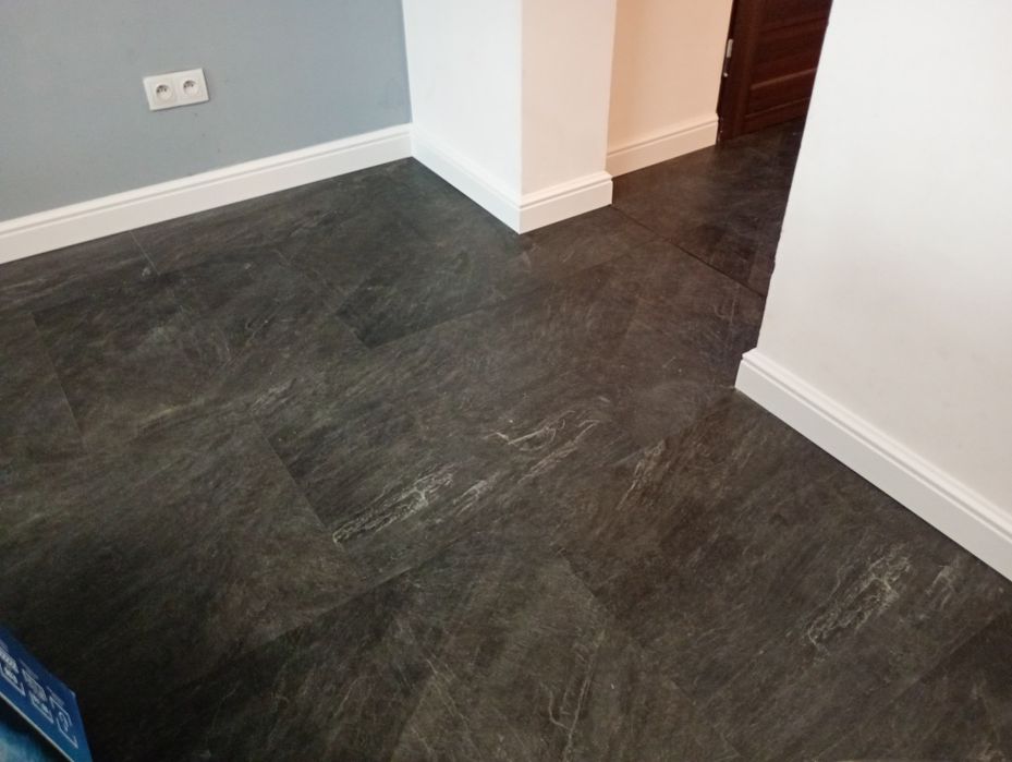 Montaż paneli podłogowych