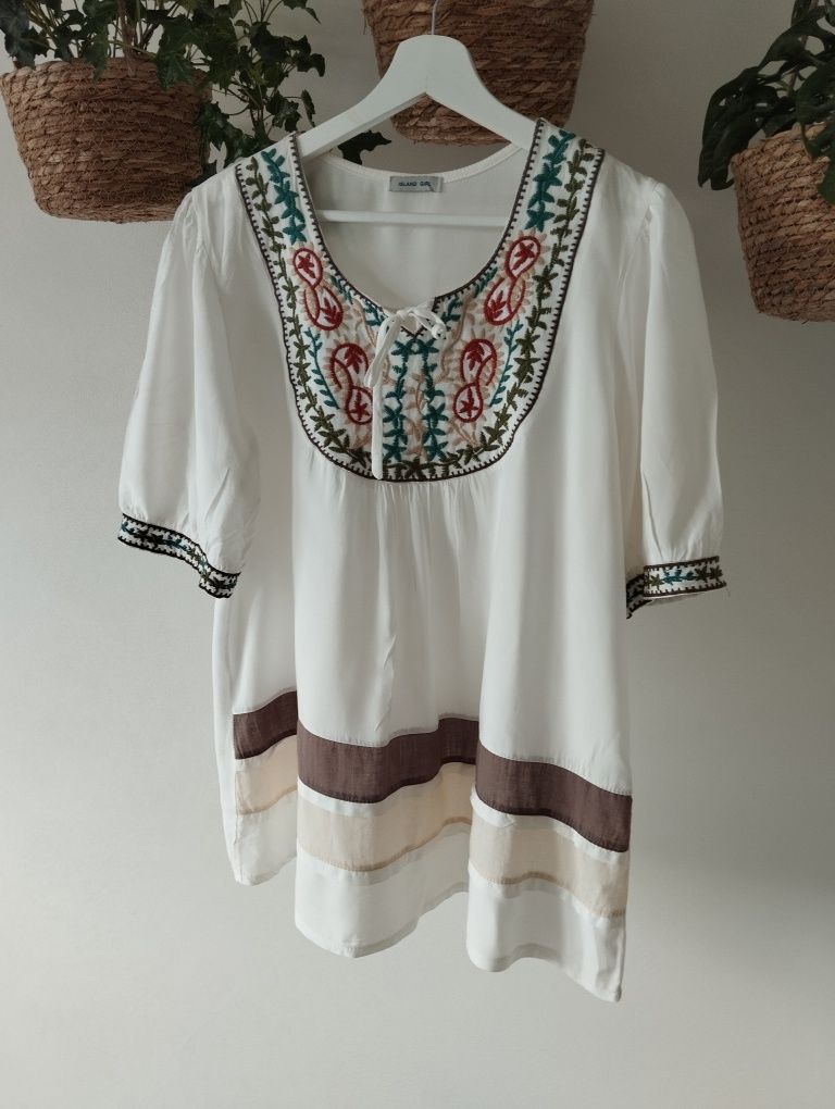 Wiosenna, letnia bluzka z haftami, boho, zwiewna r. 40/42 Island Girl