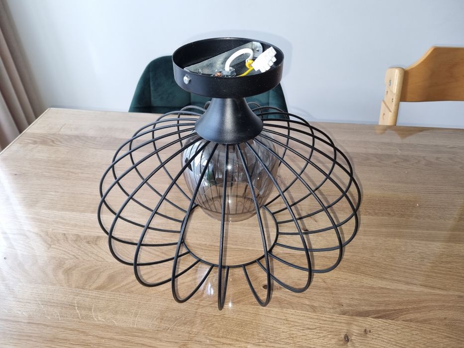 Żyrandol lampa z kloszem, kolor czarny. Loftowy. .Gwint E27