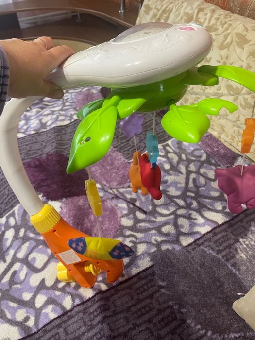 Мобіль для дитячої кроватки