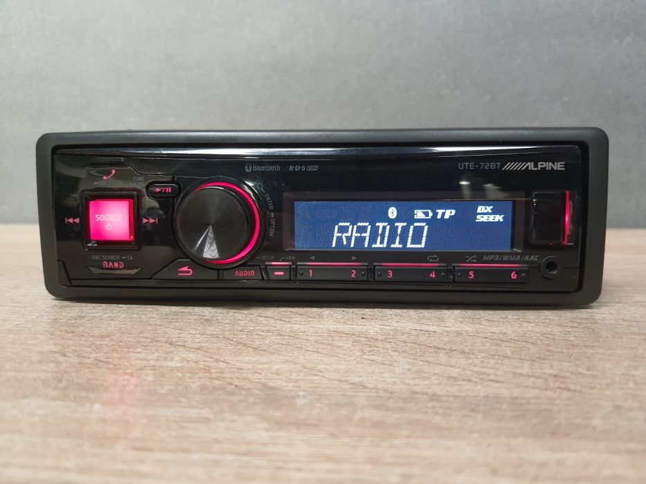 Radio Samochodowe Alpine z USB, AUX, Bluetooth Kolor RCA sub UTE-72BT