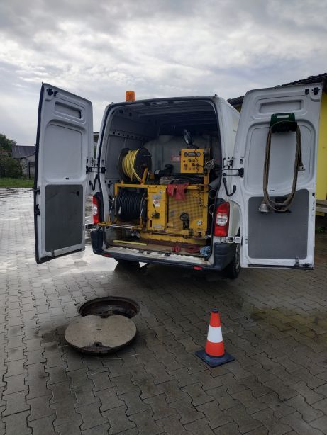 Czyszczenie Hydraulik Udrażnianie PRZEPYCHANIE RUR kamera KANALIZACJA