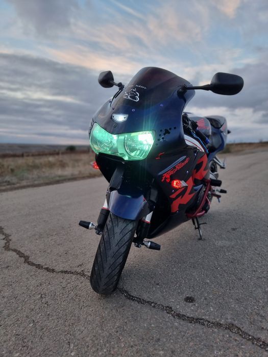 Продам Honda CBR 919 RR 1999 року