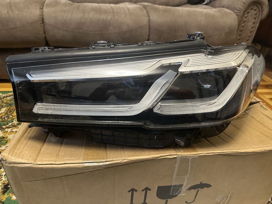 Продам фара левая на BMW G30 рестайлинг америка!
