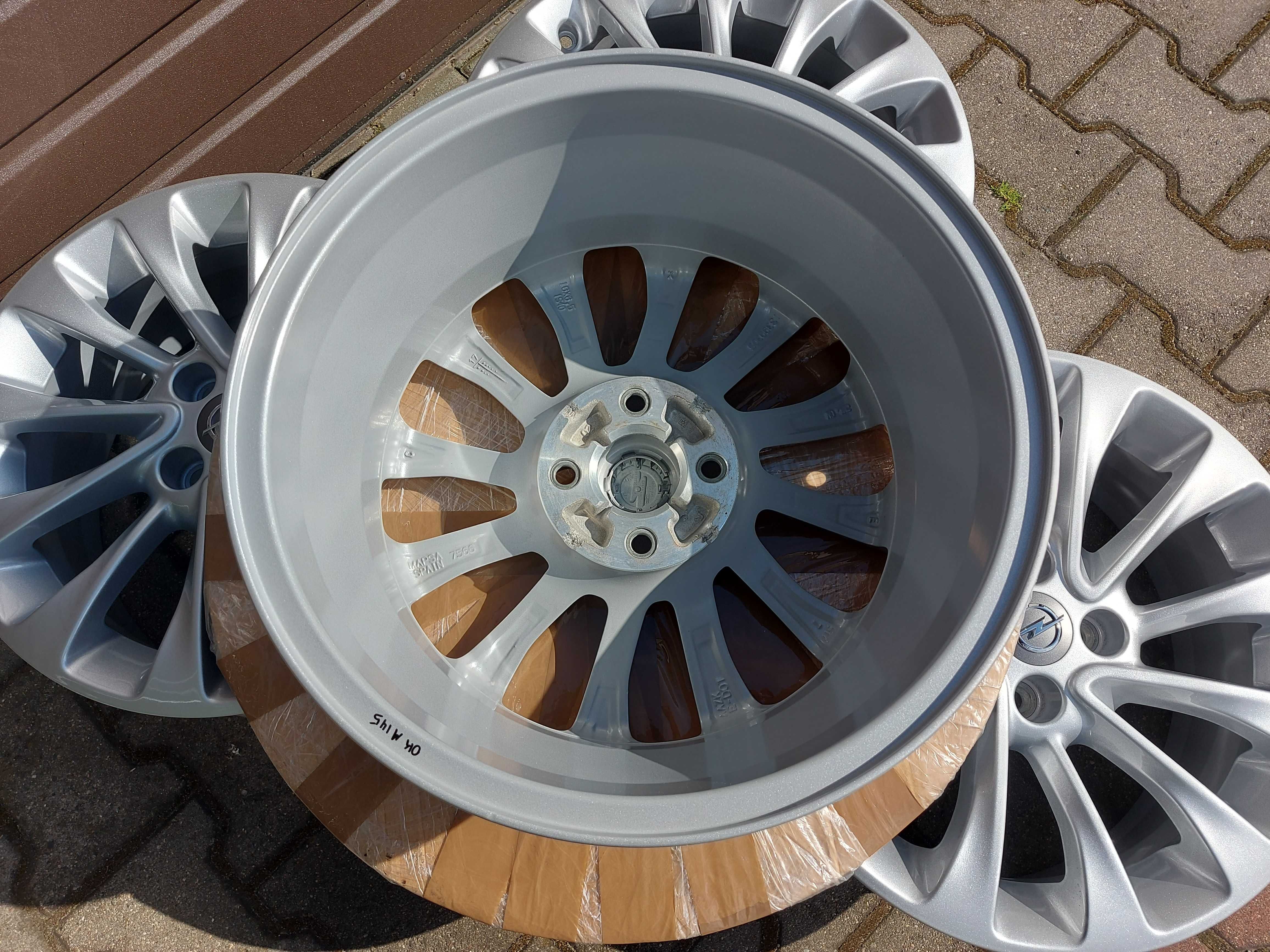 Felgi 16x6.5J / et40 / 4x100 Opel Corsa E, Adam, Astra, Meriva_Demo