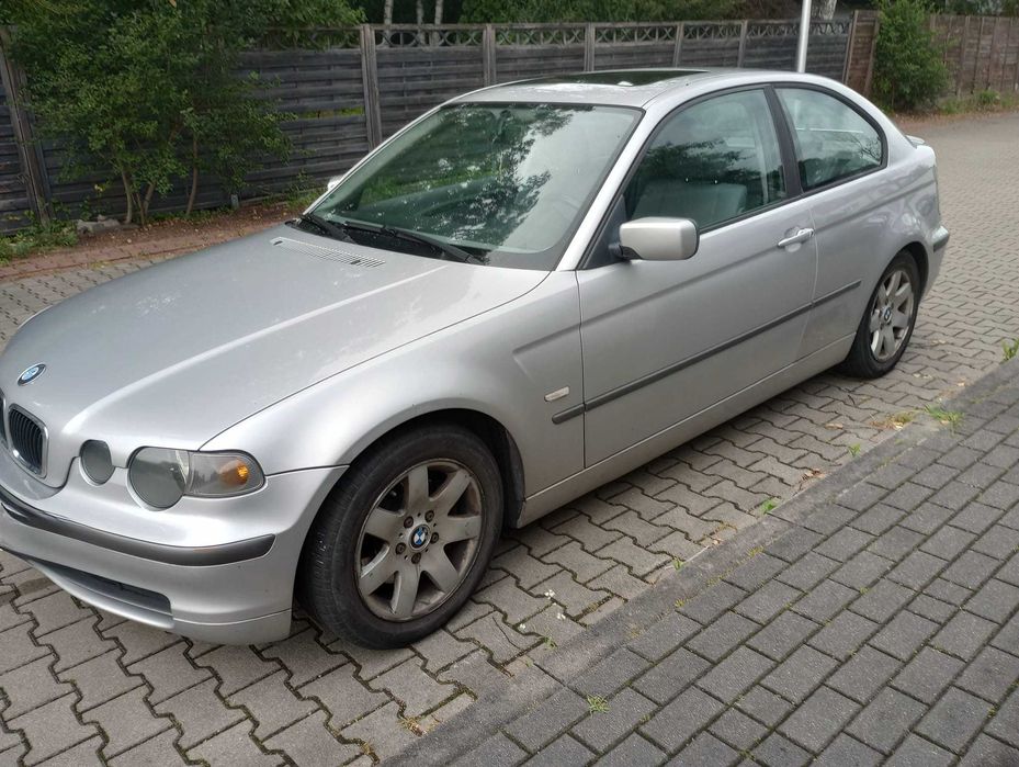 Zadbane BMW Seria 3 z Rok 2001