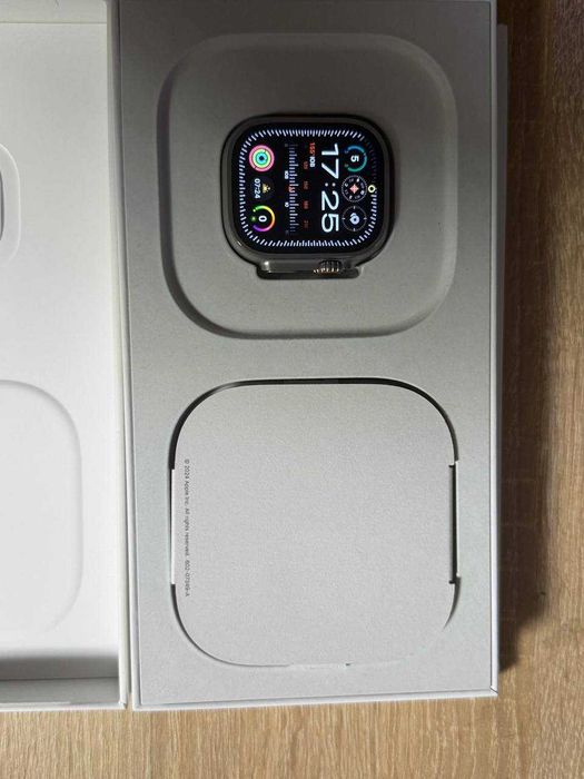 Смарт-годинник Apple Watch Ultra 2 + Cellular 49mm Titanium Case