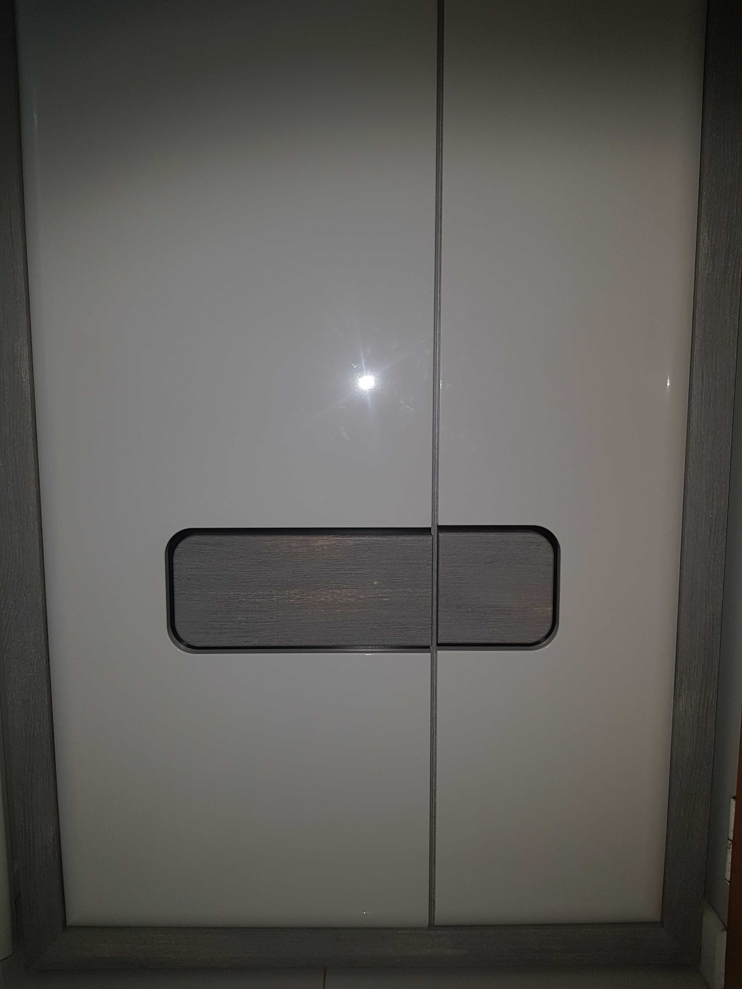 Polecam szafę od mebli systemowych Forte Tomasso : 165x101x42.