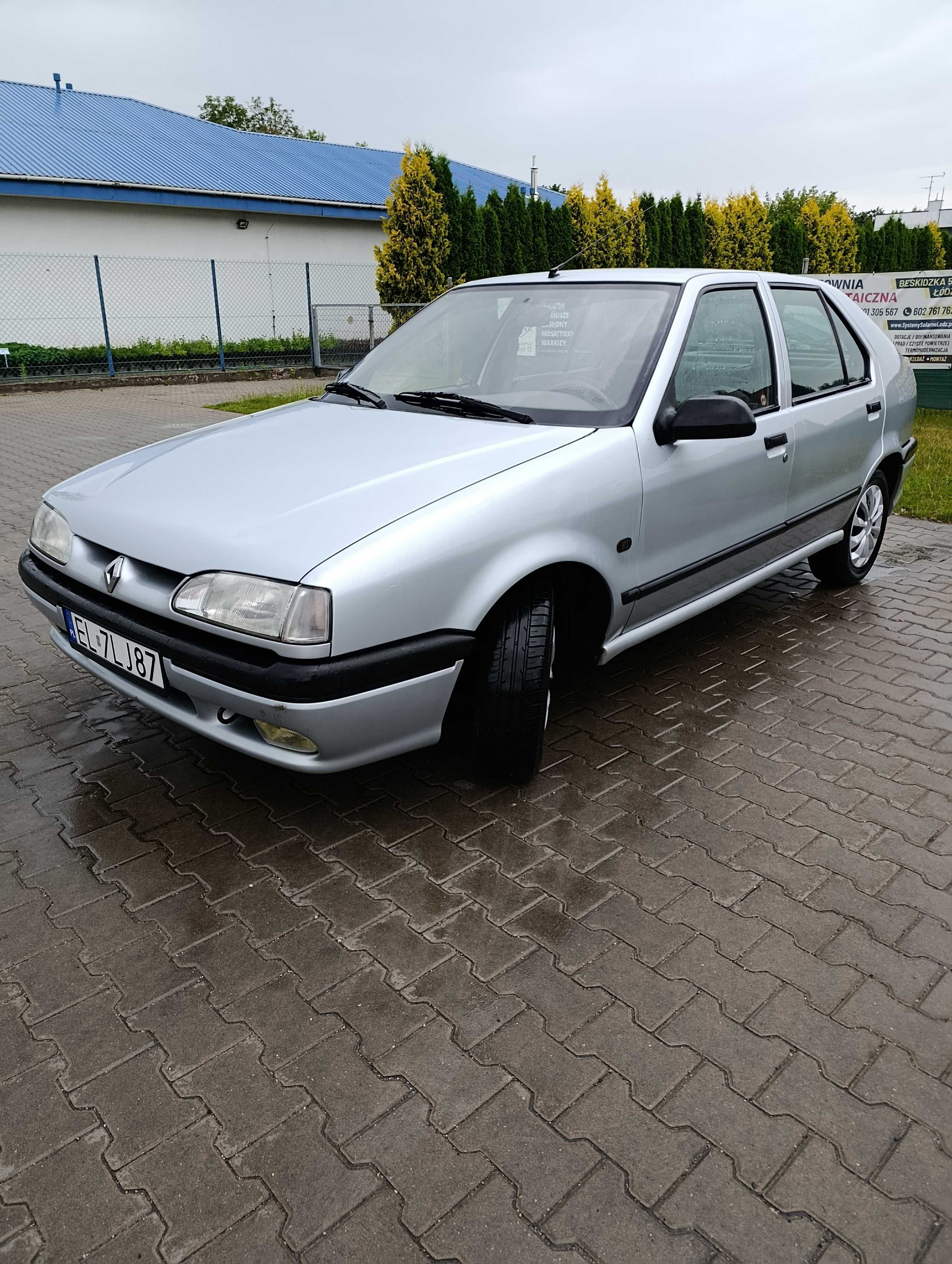 Renault 19 hatchback