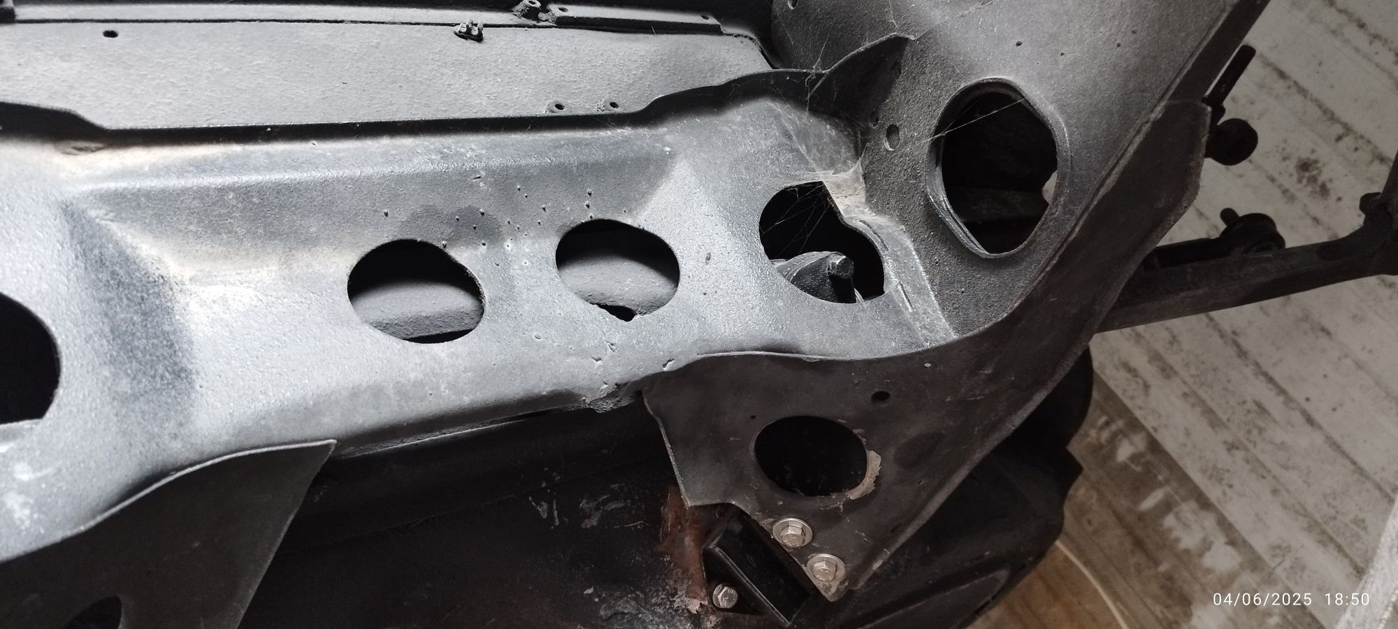 Mini de 1975 em fase de restauro