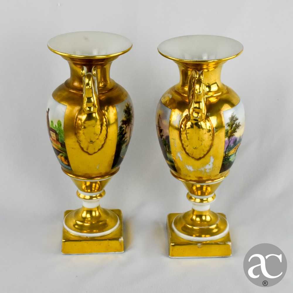 Par Jarras / Urnas / Ânforas porcelana Francesa Estilo Império séc XIX