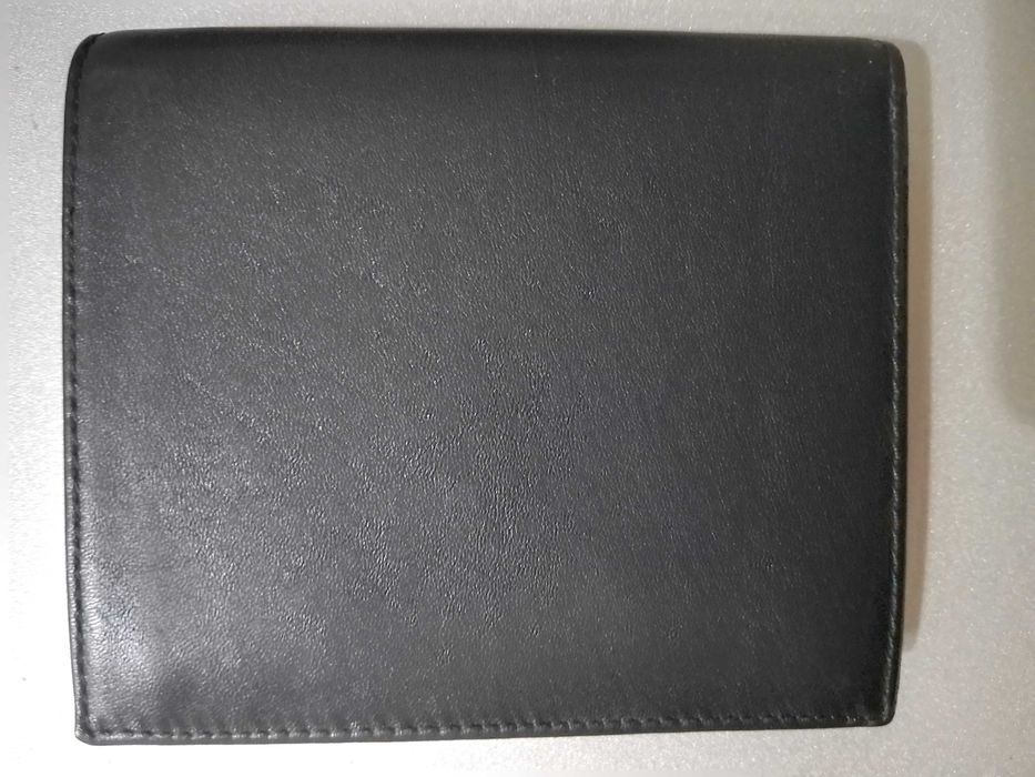 Продам новый мужской портмоне  из натуральной кожи   NERI KARRA