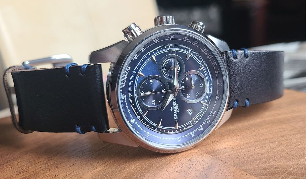 Надёжные и точные японские наручные часы GRANDEUR PLUS+ GRP001