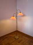 Duńska mosiężna lampa podłogowa lata 60 70 vintage plisowany abażur