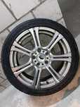 Komplet felg aluminiowych MOMO Corse 17” z oponami letnimi