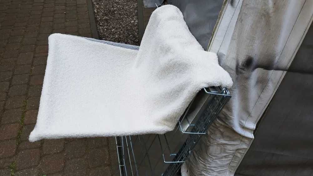 Podwieszane LEGOWISKO dla KOTA na kaloryfer