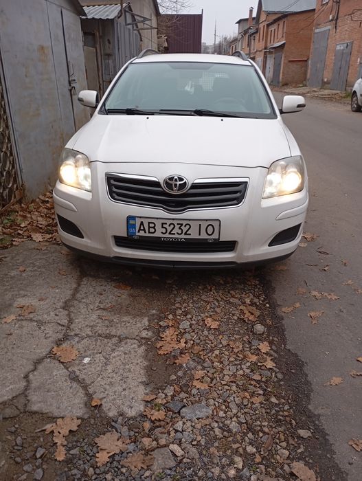 Тойота Авенсіс 1.8 Газ-Бенз