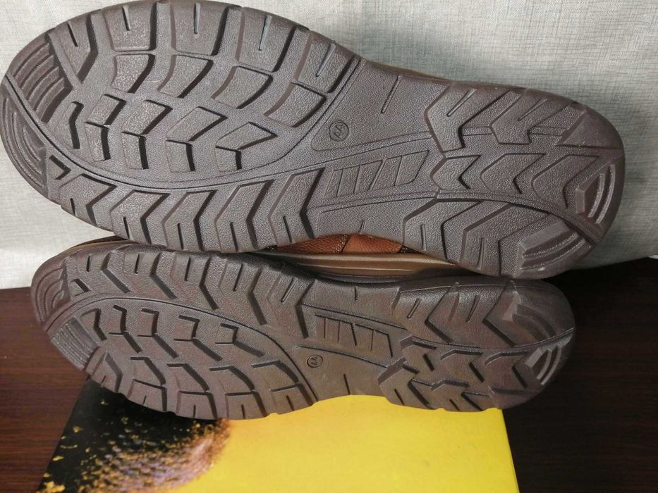 LONGO Nowe Buty Męskie Ciepłe Trapery Ocieplane Skóra 44 Oryginalne