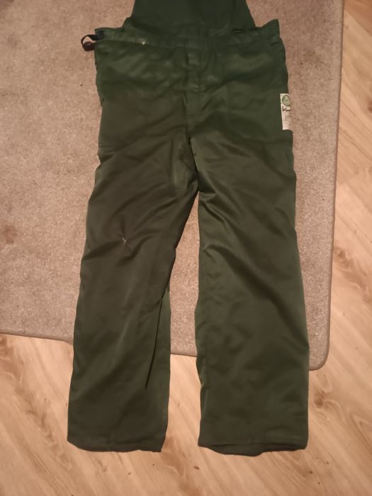 Spodnie antyprzecieciowe