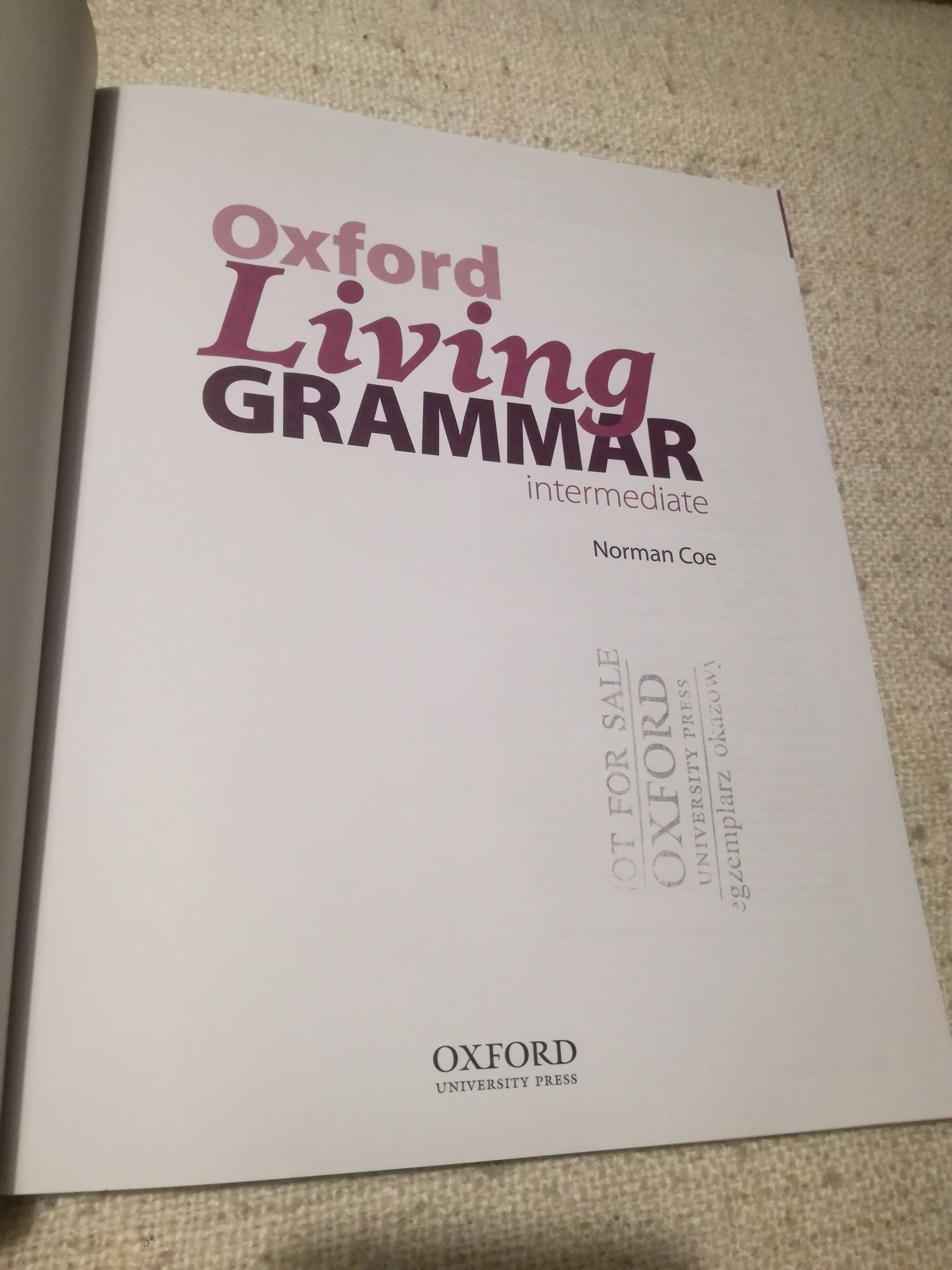 Oxford Living Grammar Intermediate
Student's Book with CD-ROM