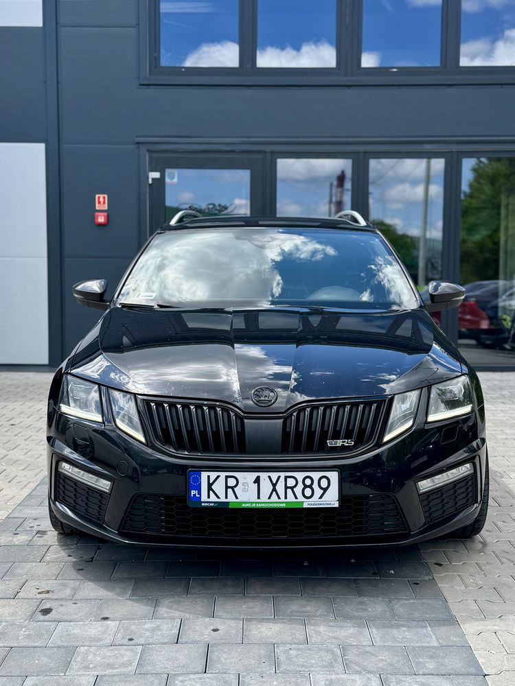 Wynajem dlugoterminowy skoda cotavia rs 2017 kombi