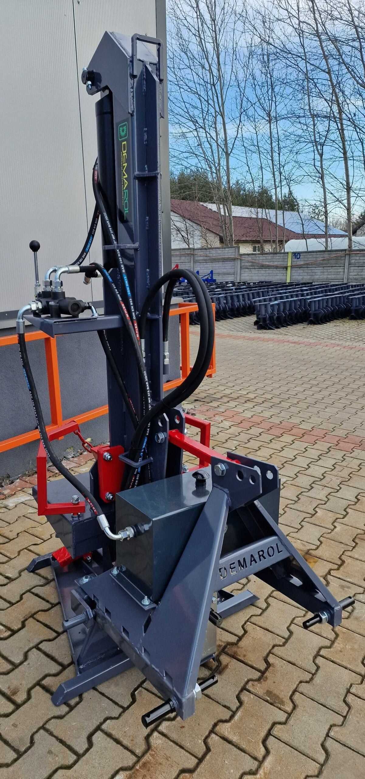 Łuparka hydrauliczna 20t pionowa do drewna traktor