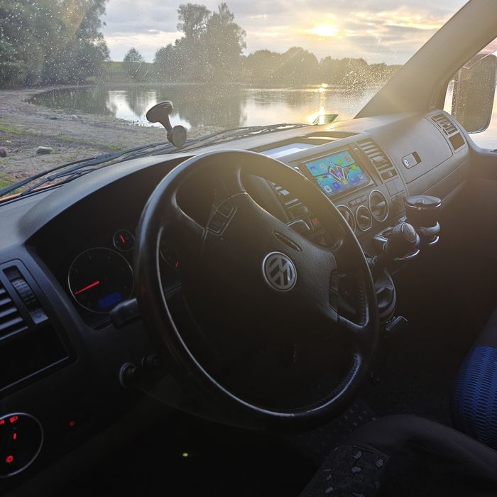 Volkswagen Transporter T5 Doka 1.9 6 osób Hak klima