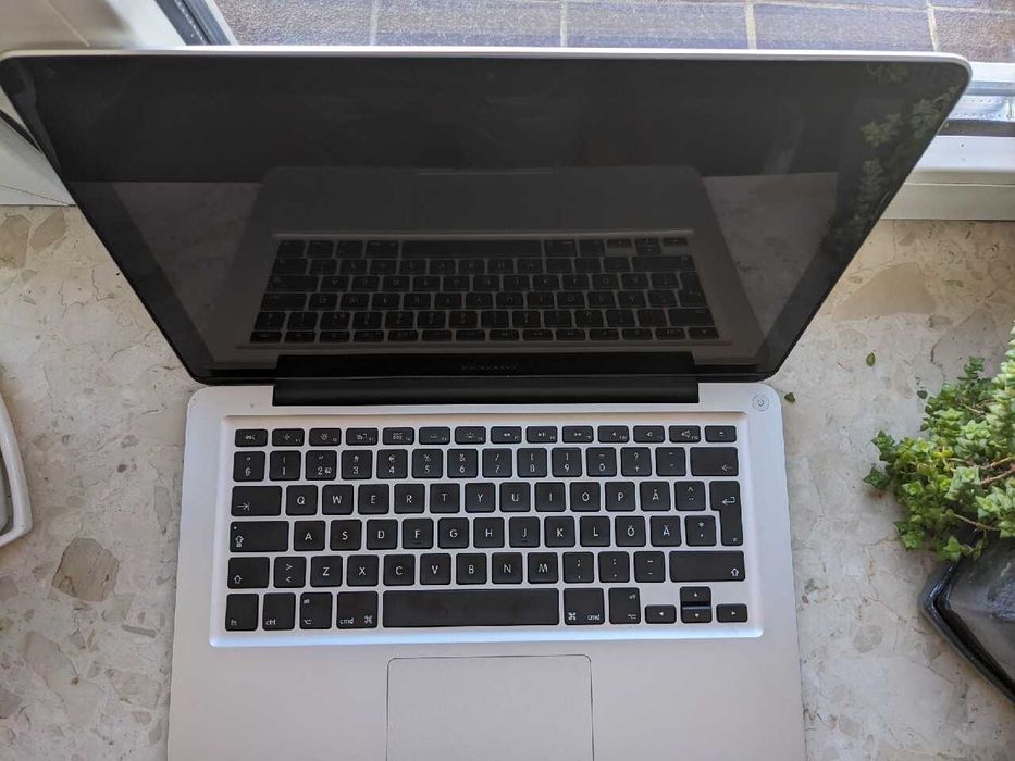 Apple MacBook pro mid-2012 i5 2,5ghz 2/4 high sierra, bateria