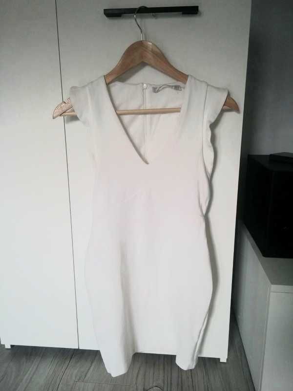 Biała sukienka Zara