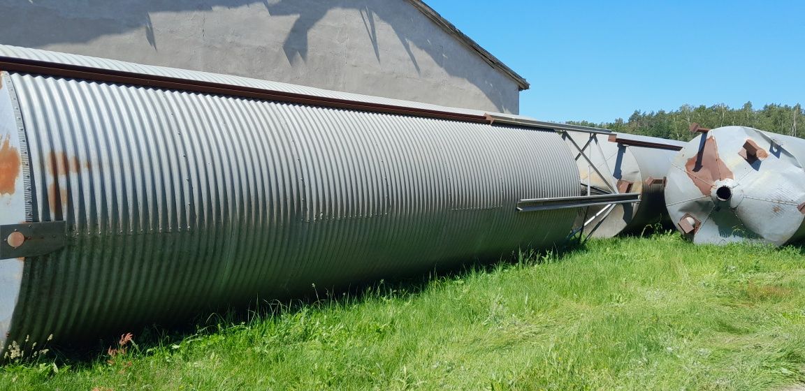 Sprzedam silos paszowy zbozowy kolo 30t