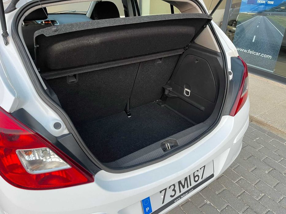 Opel Corsa 1.2 Enjoy