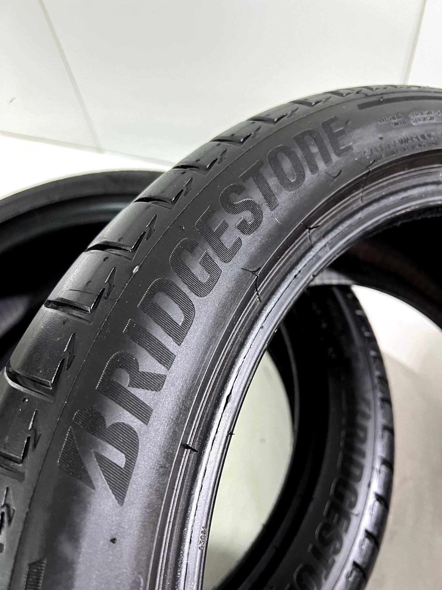 Pneus Bridgestone Turanza T005 - 245/45/19 - Como NOVOS