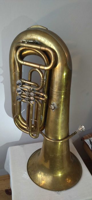 Tuba w stroju B Kijowska, 1984 rok.