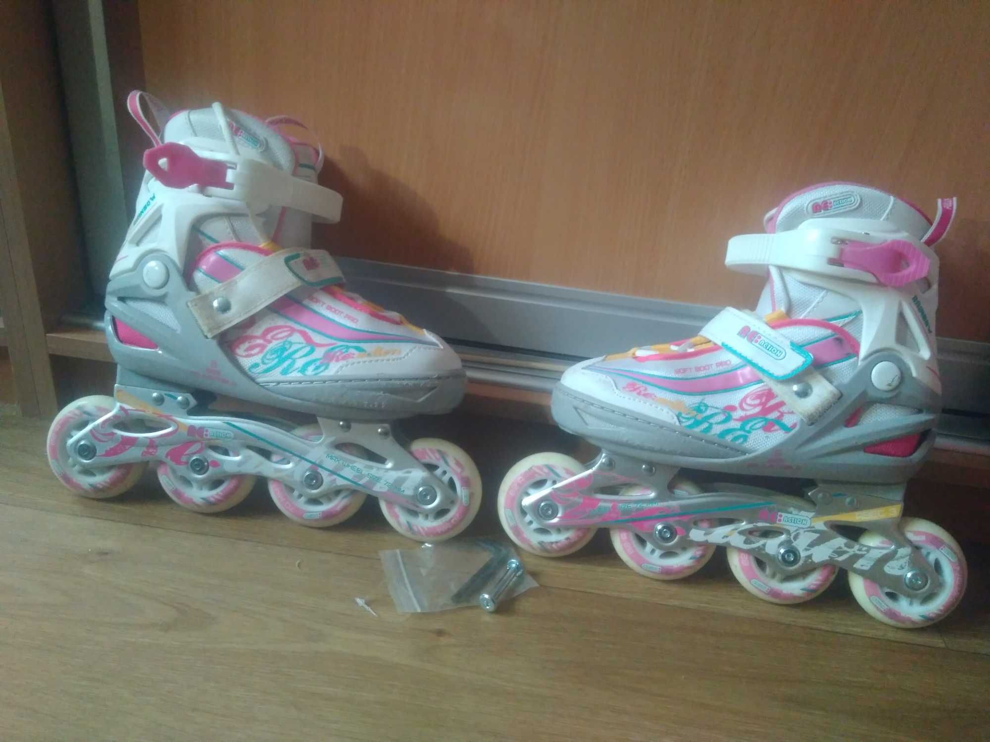 Роликовые коньки раздвижные  Reaction Inline skates  р31-36