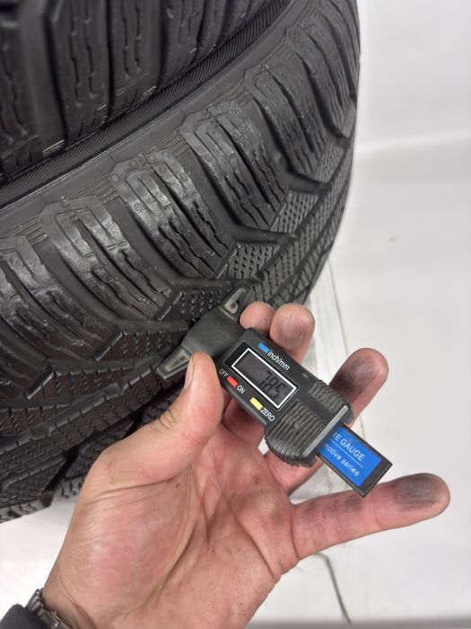 R16 205/60 (96H) 7-8мм Semperit Master-Grip 2  2018 рік 4шт. Зимові