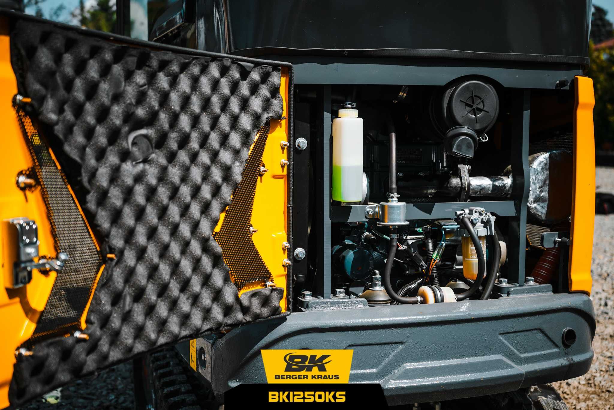 NOWA Mini Koparka Berger Kraus BK1250KSR z duża kabina KUBOTA