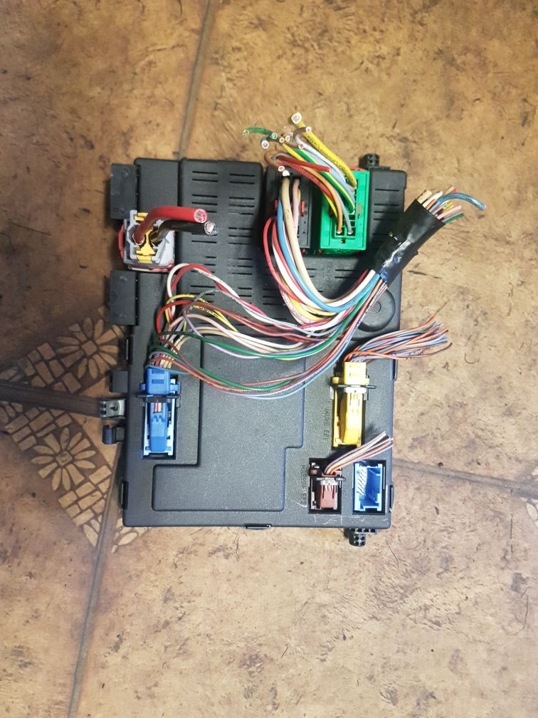 Moduł BSI skrzynka Citroen Berlingo I 2.0HDI  96424  09980