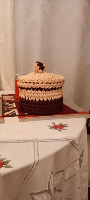 Cestos trapilho  com tampa para castanhas