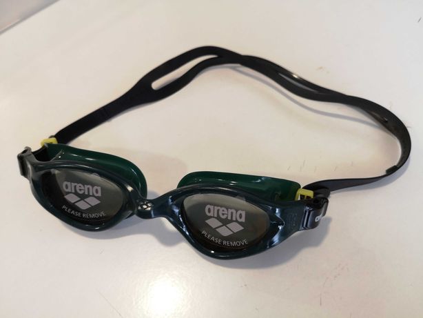Óculos de natação Arena novos