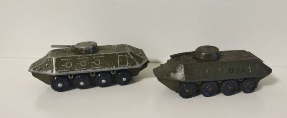 Воєнна технік часів і СССР одним лотом