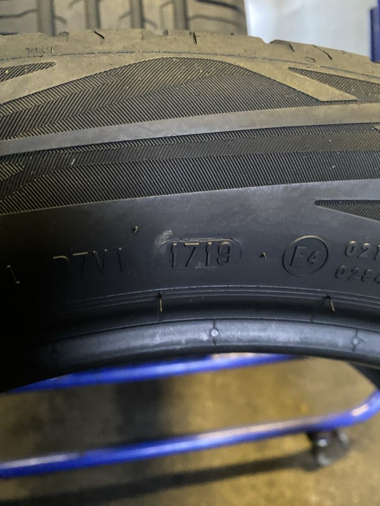 Opony Letnie Continental 235/50R19 103V. XL
