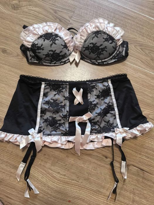 Пояс для чулков панчох еротична білизна комплект