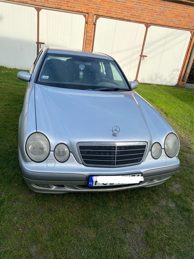 Mercedes W210 E klasa