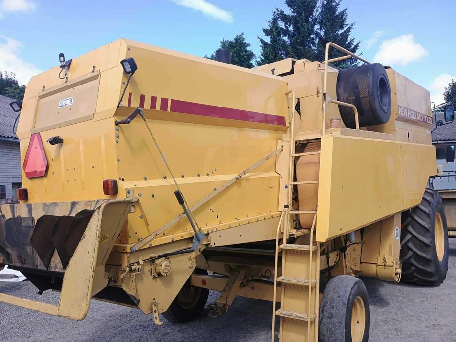 Kombajn New Holland Tx 32