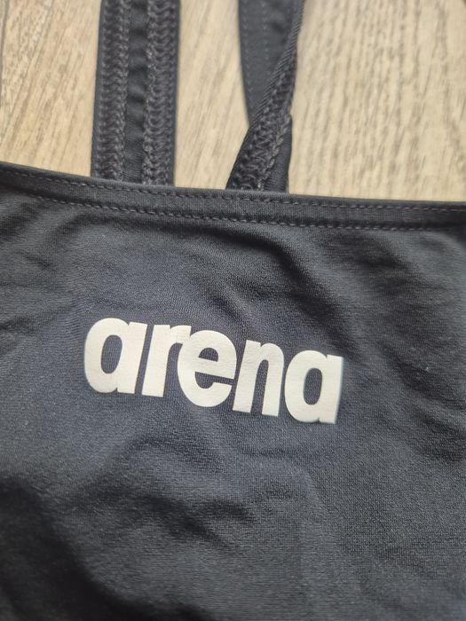 Strój kąpielowy sportowy arena XS /S
Normalne ślady użytkowania I pran