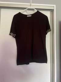 Czarna koszulka/t-shirt z ozdobnymi rękawakami