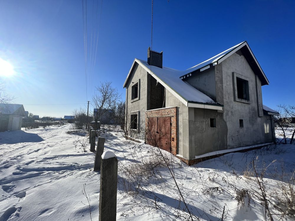 Продам ділянку з чудовим будинком в Білоусі