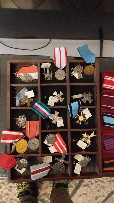 Kolekcja medali i odznaczeń Polskich 78 sztuk.