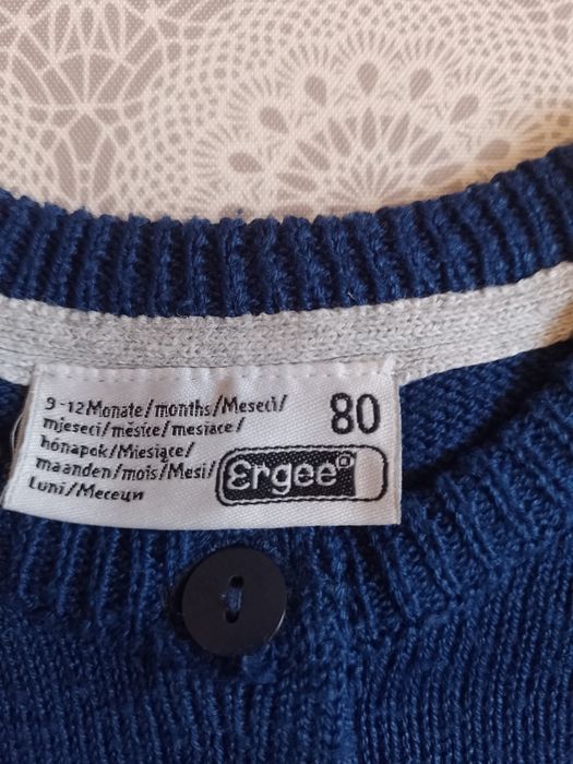 Sweterek dla dziewczynki.