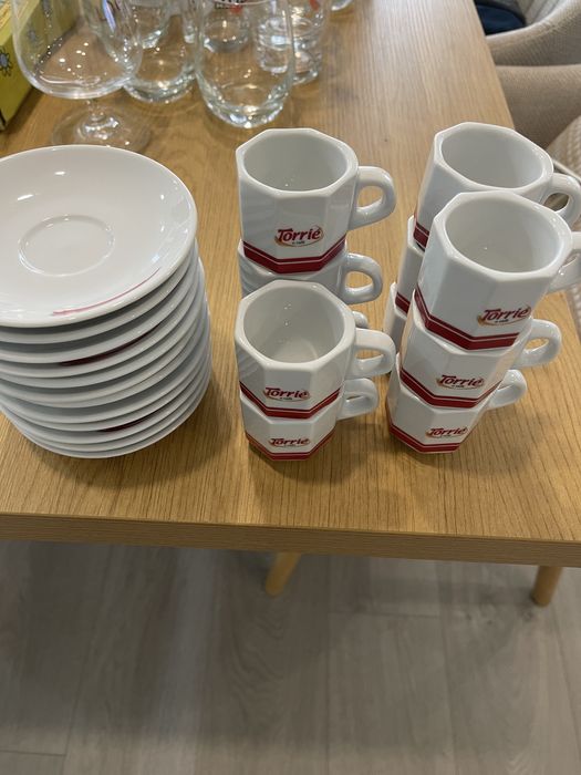 Chavenas cafe Torrie